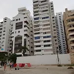 Espectaculares Vistas, Edificio Nautilus, Barrio El Laguito.