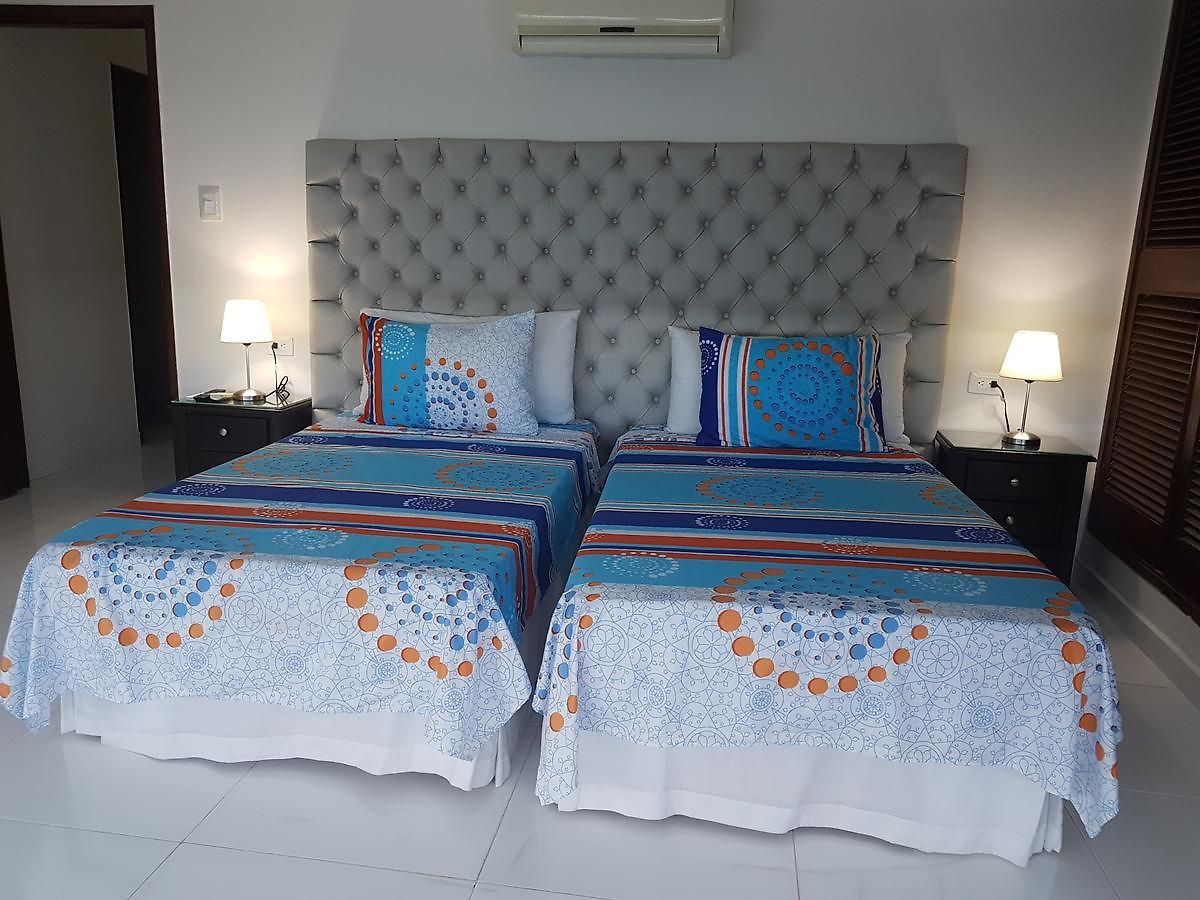 Apartamento Espectaculares Vistas, Edificio Nautilus, Barrio El Laguito. *