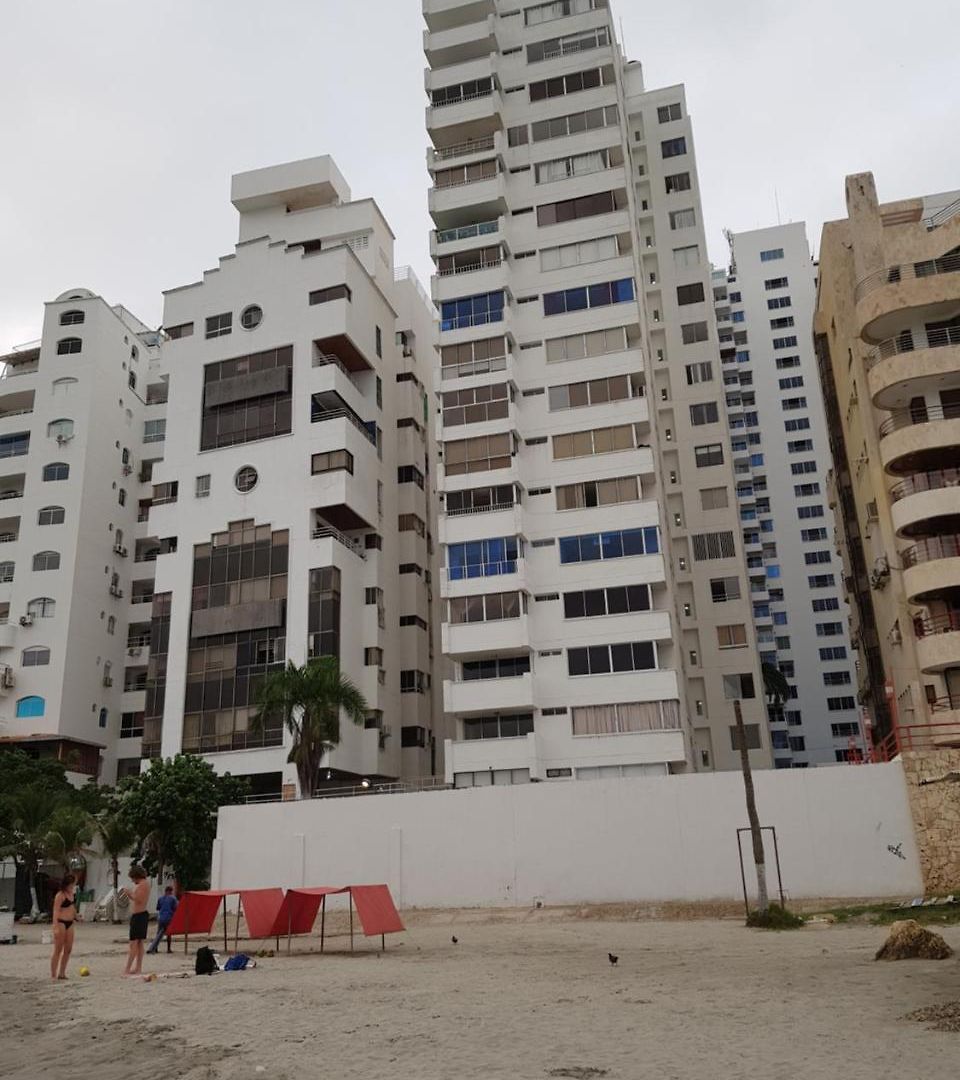 Espectaculares Vistas, Edificio Nautilus, Barrio El Laguito.