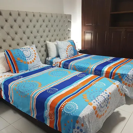 Espectaculares Vistas, Edificio Nautilus, Barrio El Laguito. Apartamento Cartagena