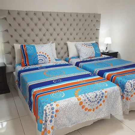 Espectaculares Vistas, Edificio Nautilus, Barrio El Laguito. Apartamento Cartagena