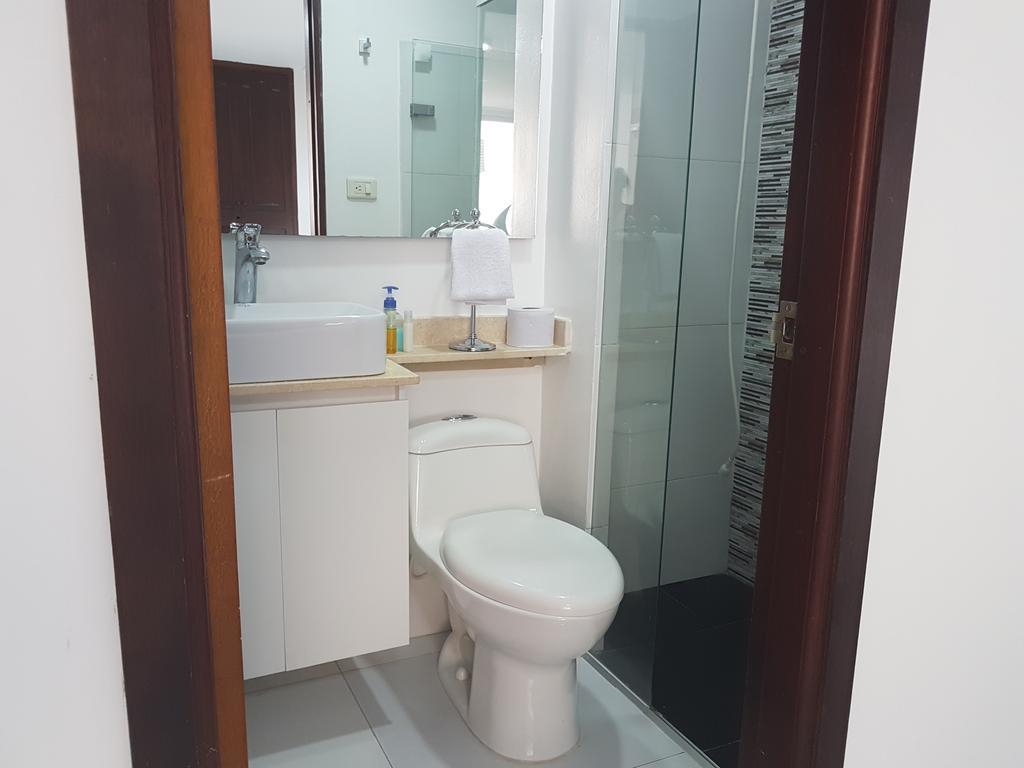 Espectaculares Vistas, Edificio Nautilus, Barrio El Laguito. Apartamento *