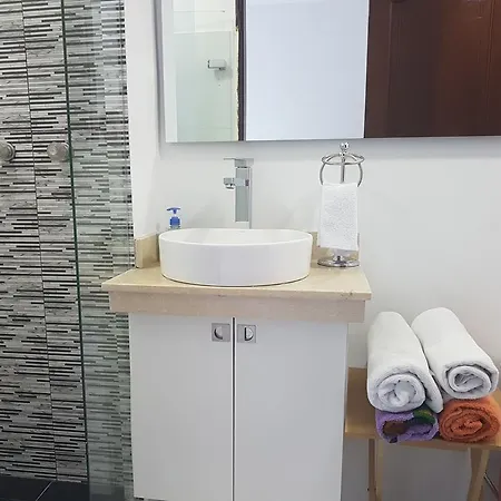 Apartamento Espectaculares Vistas, Edificio Nautilus, Barrio El Laguito.