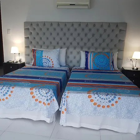 Apartamento Espectaculares Vistas, Edificio Nautilus, Barrio El Laguito. *
