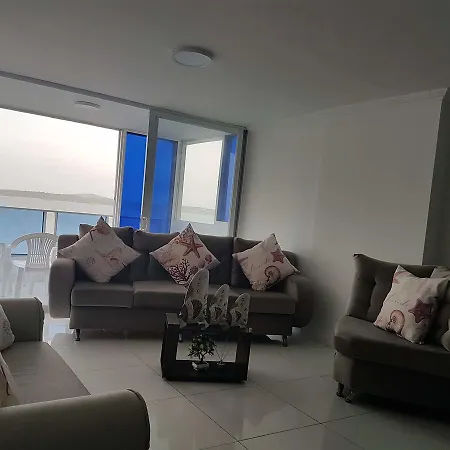 Apartamento Espectaculares Vistas, Edificio Nautilus, Barrio El Laguito.